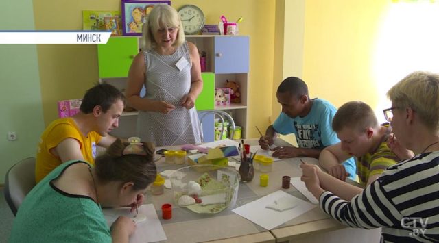 В Минском центре социального обслуживания семьи и детей открыли отделение дневного пребывания для людей с психологическими заболеваниями