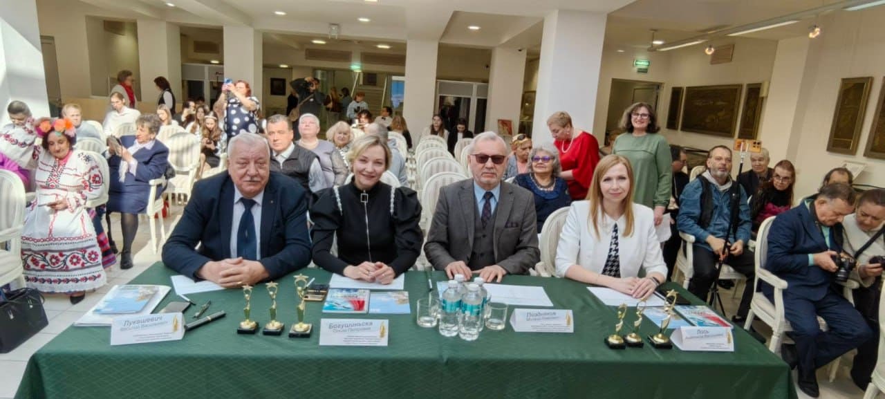 В Минске подвели итоги второго Международного конкурса чтецов «Весь мир у ног твоих» 3 В Минске подвели итоги второго Международного конкурса чтецов «Весь мир у ног твоих» - ОО «БелОИ»