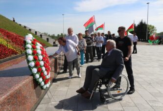 Память, объединяющая поколения