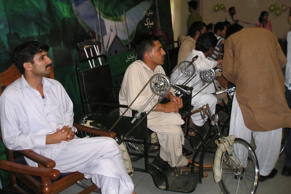 В Пакистане открылся "Центр выдачи доступных велосипедов"